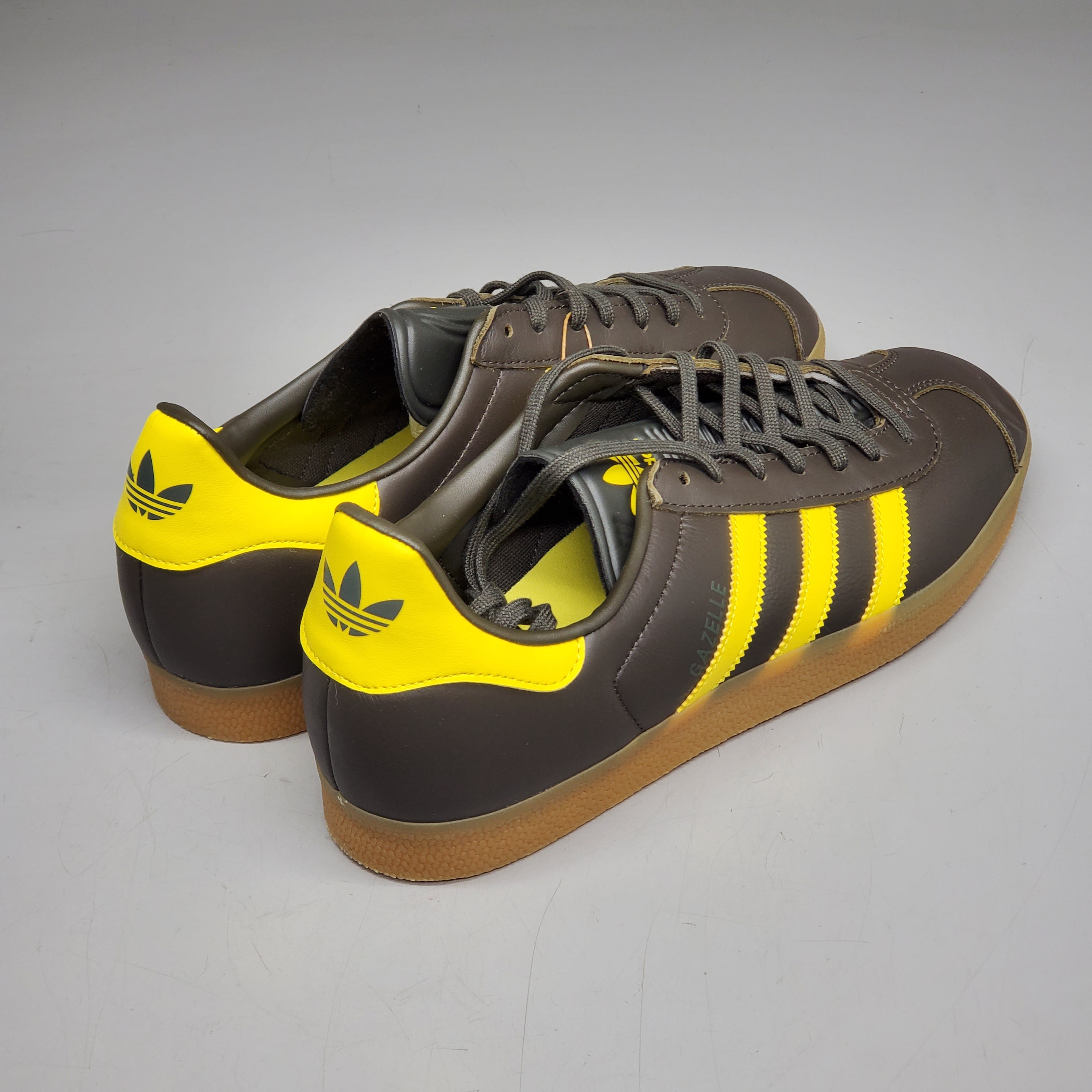 ADIDAS Gazelle Sneakers Men's SZ 12 Yellow / Olive Impact Shoes HQ9873 (New Other)